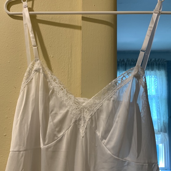 Slip - Picture 3 of 4